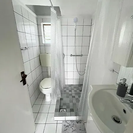 Rose House Ferienhaus *