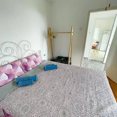 Rose House Ferienhaus *